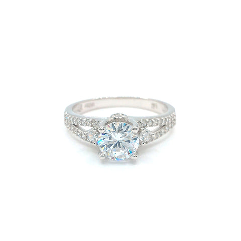 Sterling Silver Elegant Crystal Ring